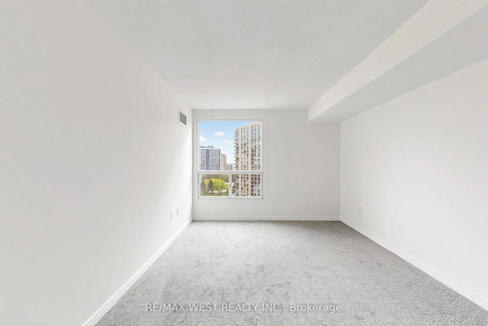 5 Concorde Place, Unit 1302 thumbnail 23