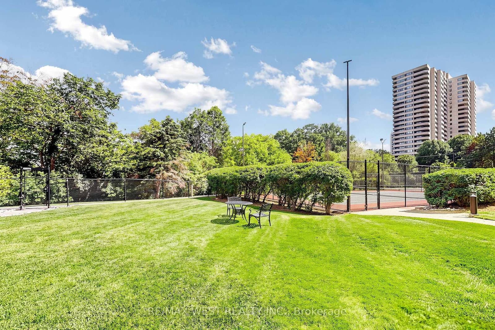 5 Concorde Place, Unit 1302 thumbnail 47
