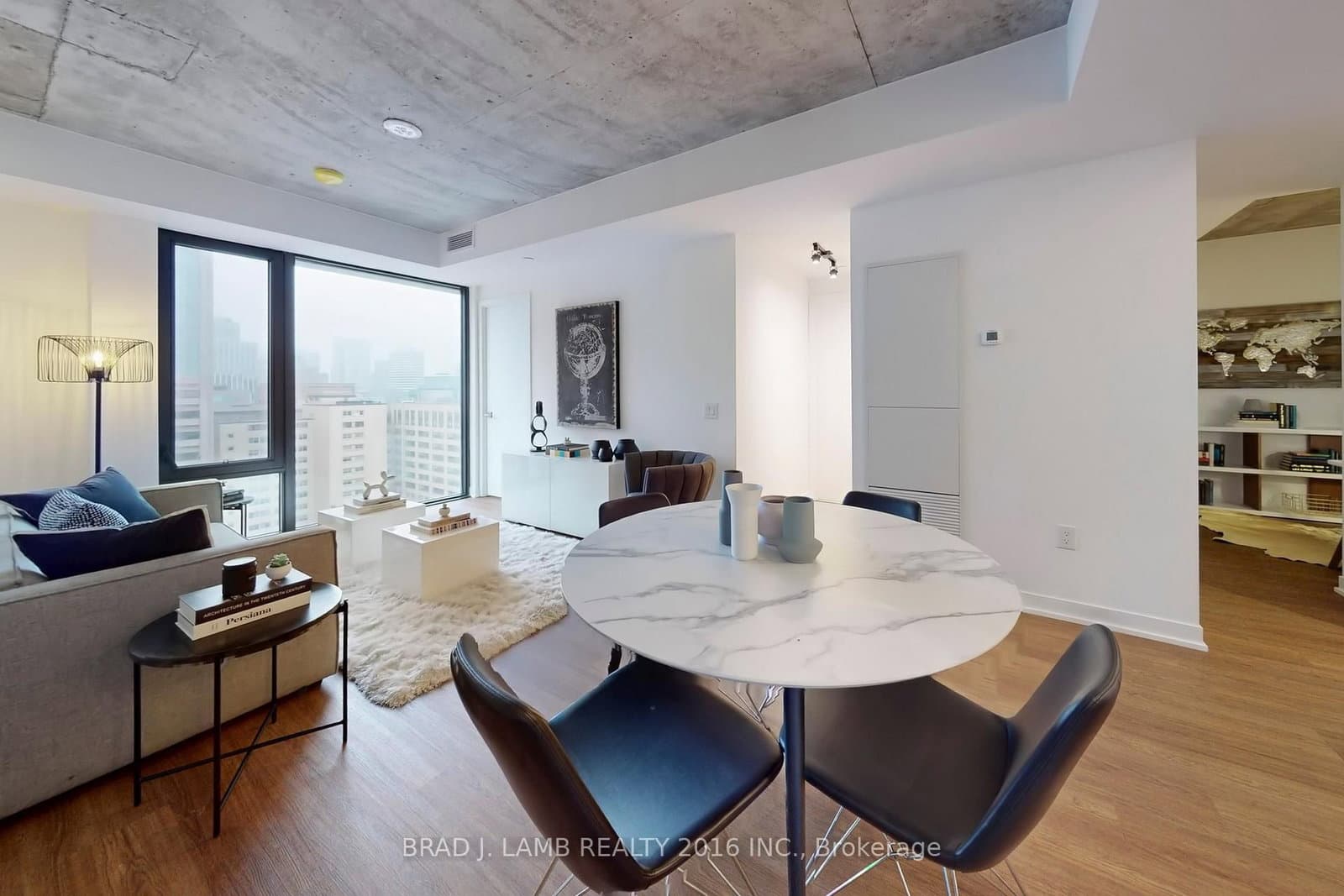 195 McCaul Street, Unit 1403 thumbnail 9