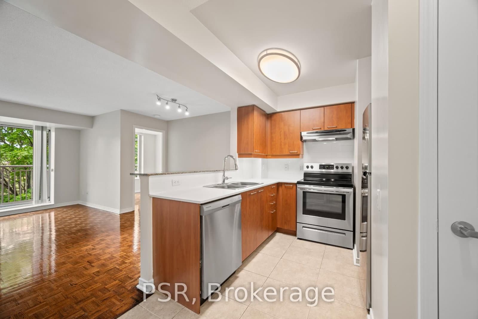 515 Rosewell Avenue, Unit 312 thumbnail 6