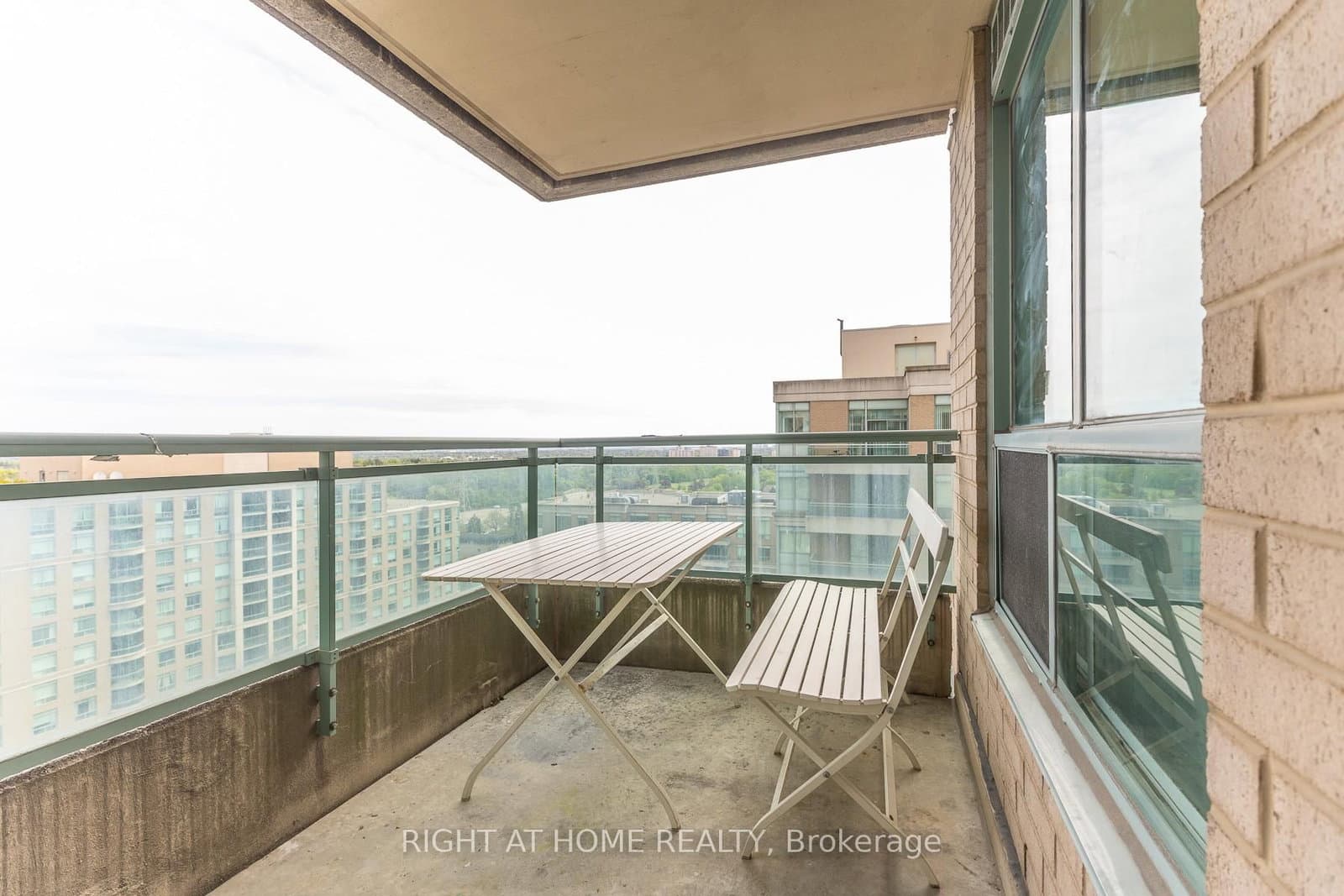 3 Pemberton Avenue, Unit 1706 thumbnail 20