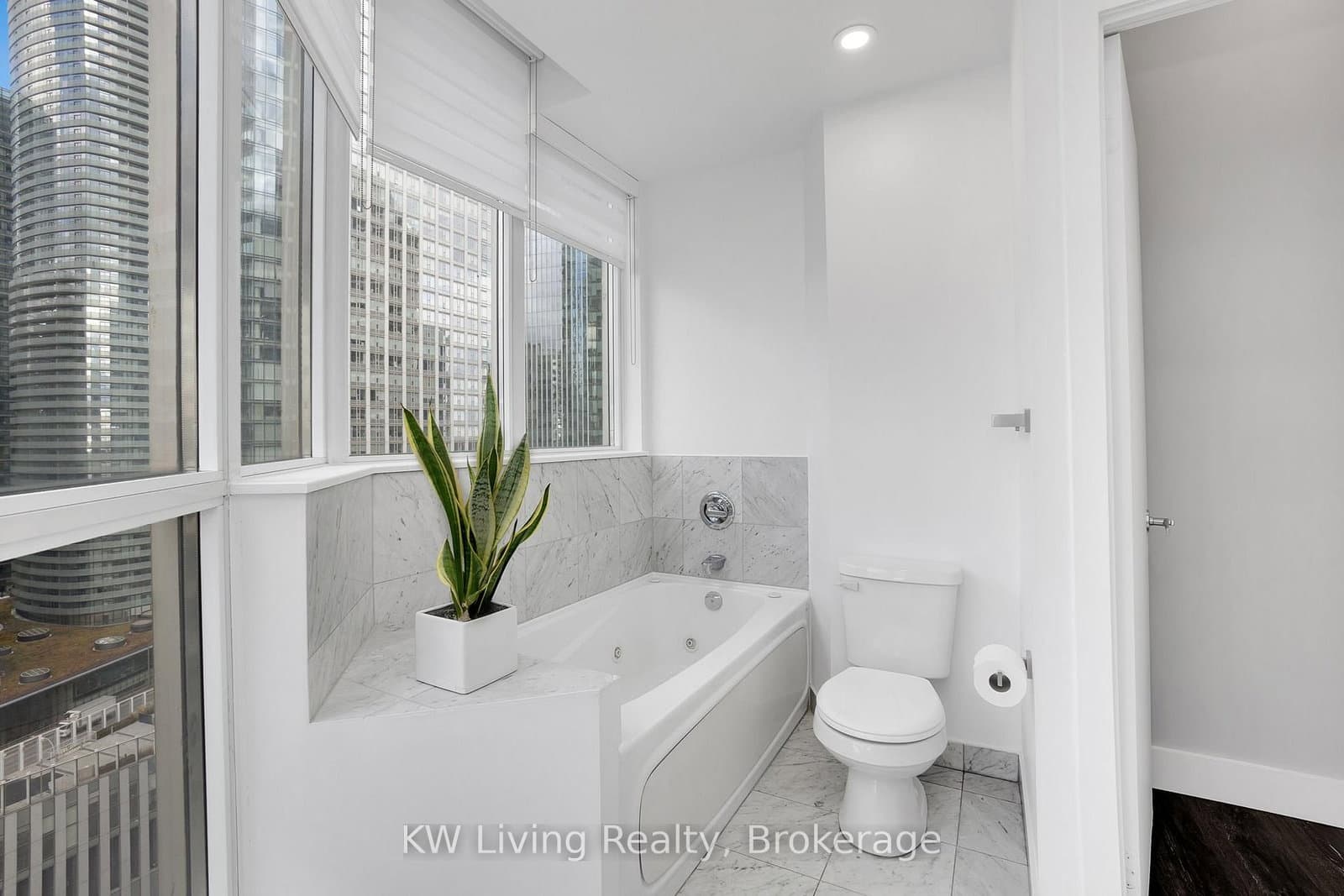 208 Queens Quay W, Unit 2111 thumbnail 10