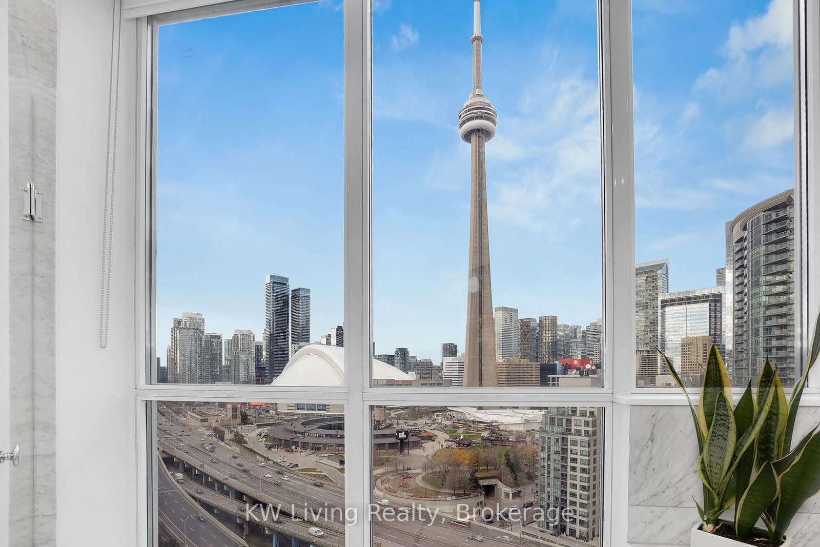 208 Queens Quay W, Unit 2111 thumbnail 11