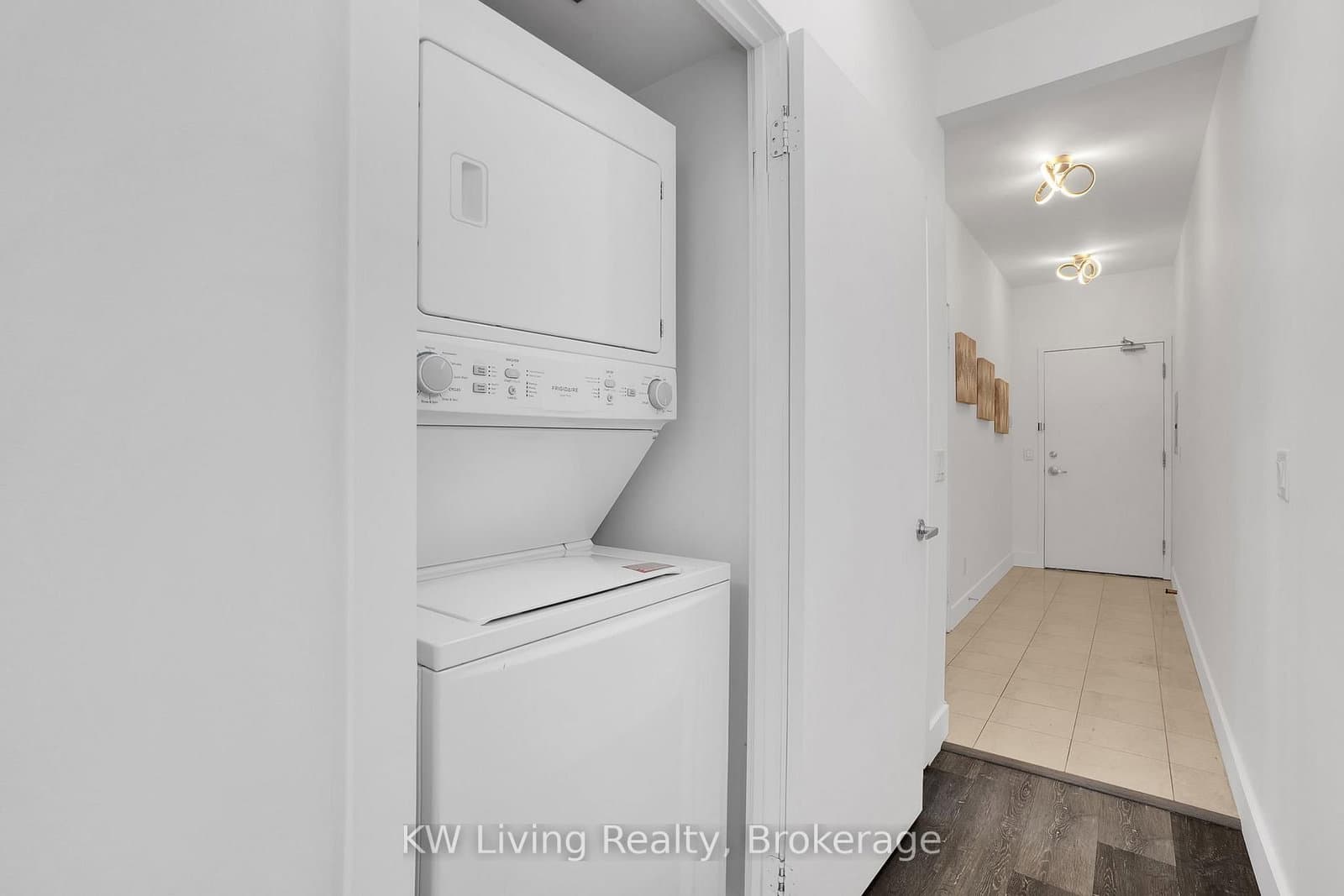 208 Queens Quay W, Unit 2111 thumbnail 6