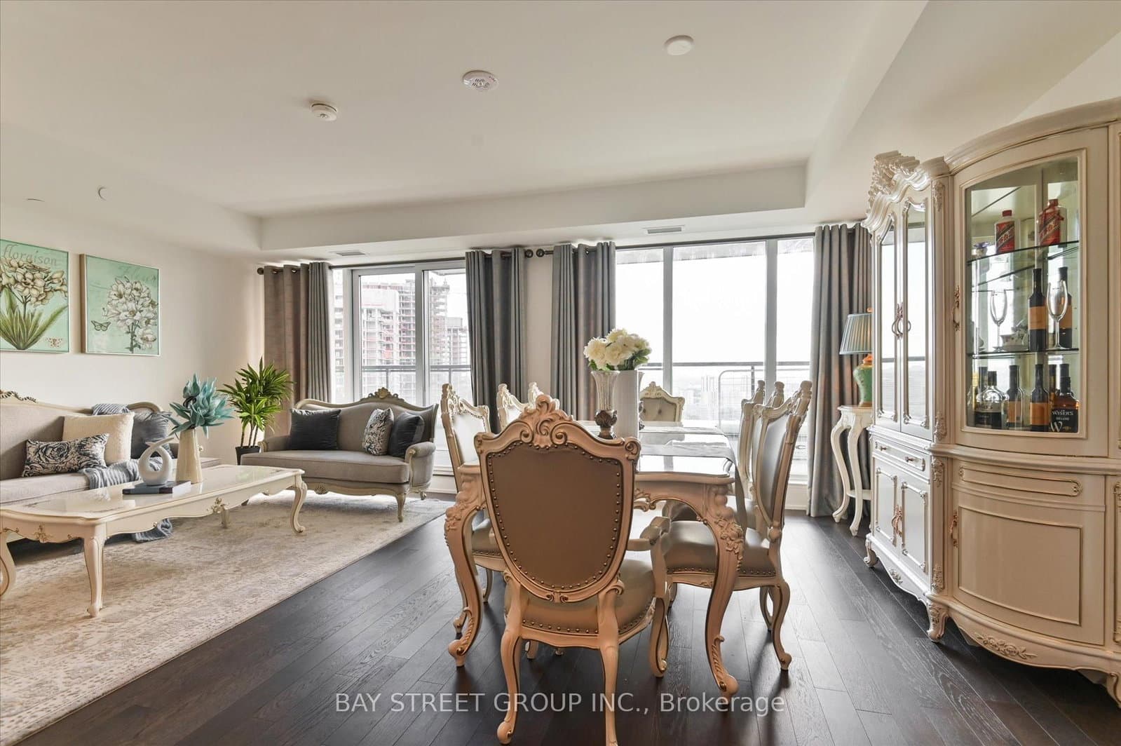 30 Inn On The Park Drive, Unit 2707 thumbnail 12
