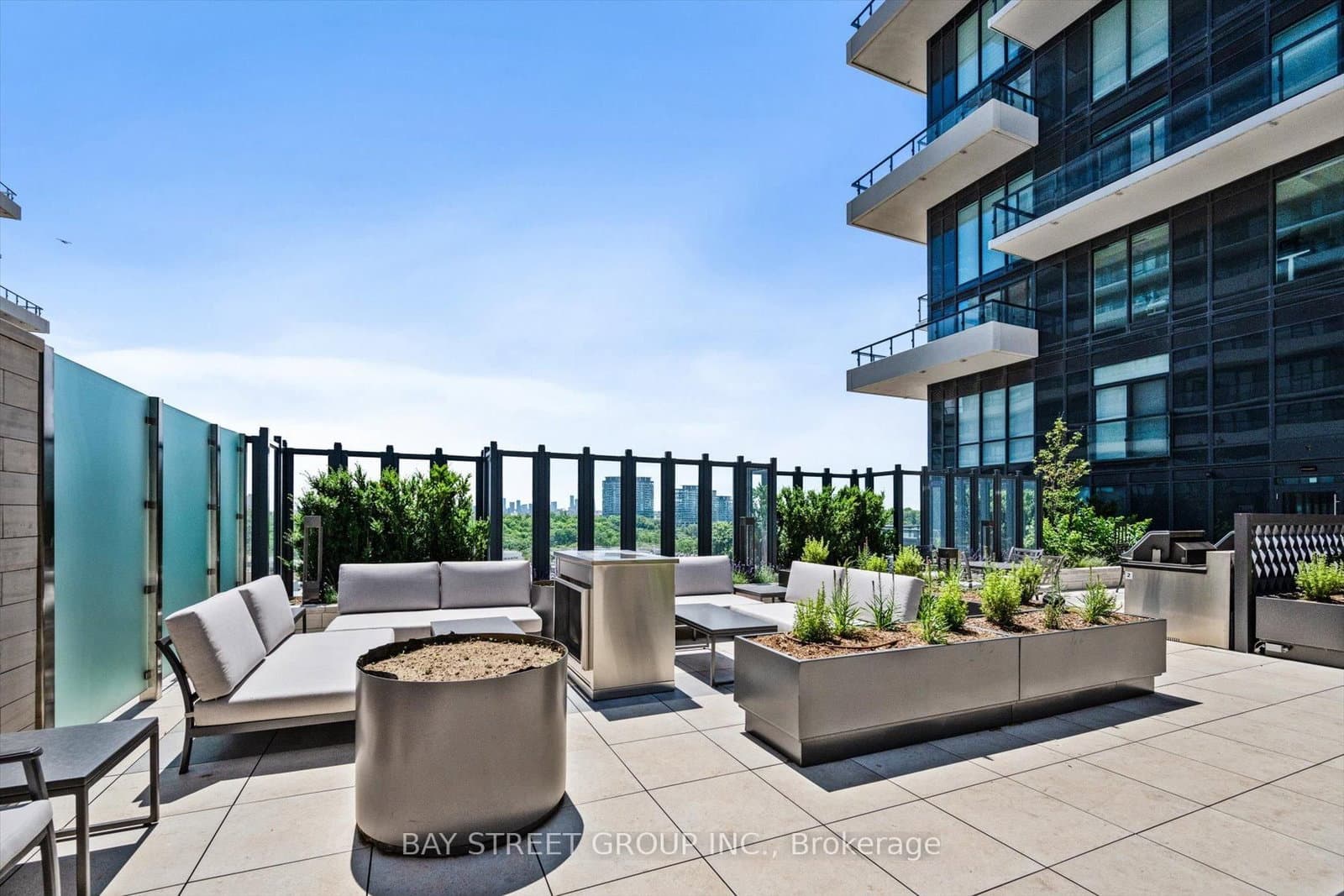 30 Inn On The Park Drive, Unit 2707 thumbnail 30