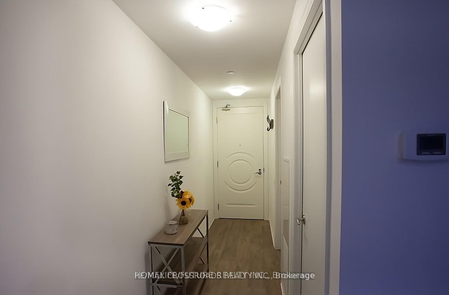 88 Blue Jays Way, Unit 1308 thumbnail 11