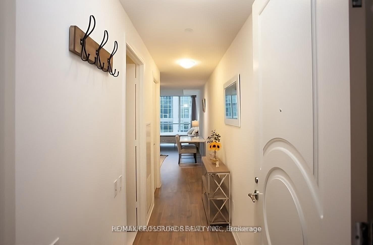 88 Blue Jays Way, Unit 1308 thumbnail 5
