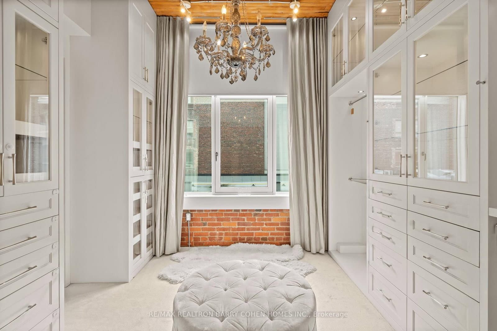468 Wellington Street W, Unit 300 thumbnail 17