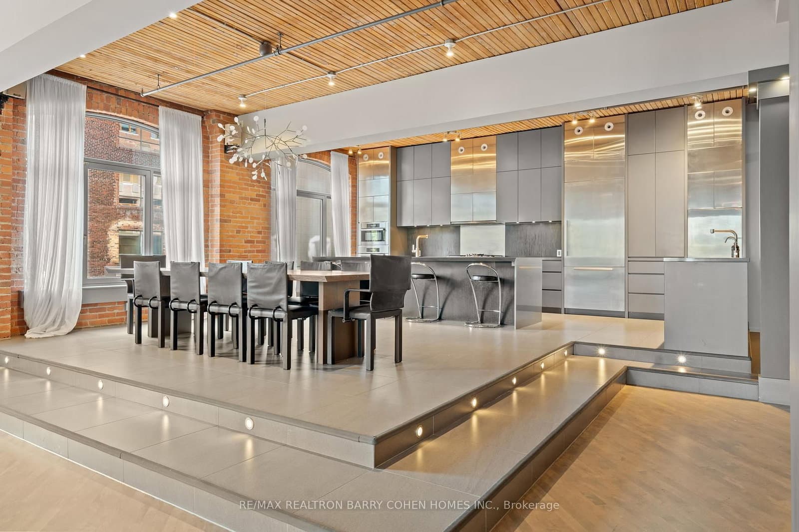 468 Wellington Street W, Unit 300 thumbnail 6