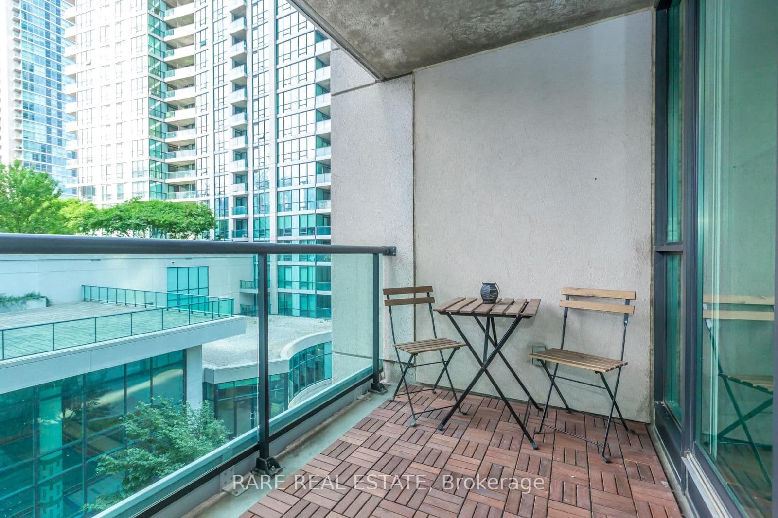 12 Yonge Street N, Unit 501 thumbnail 16
