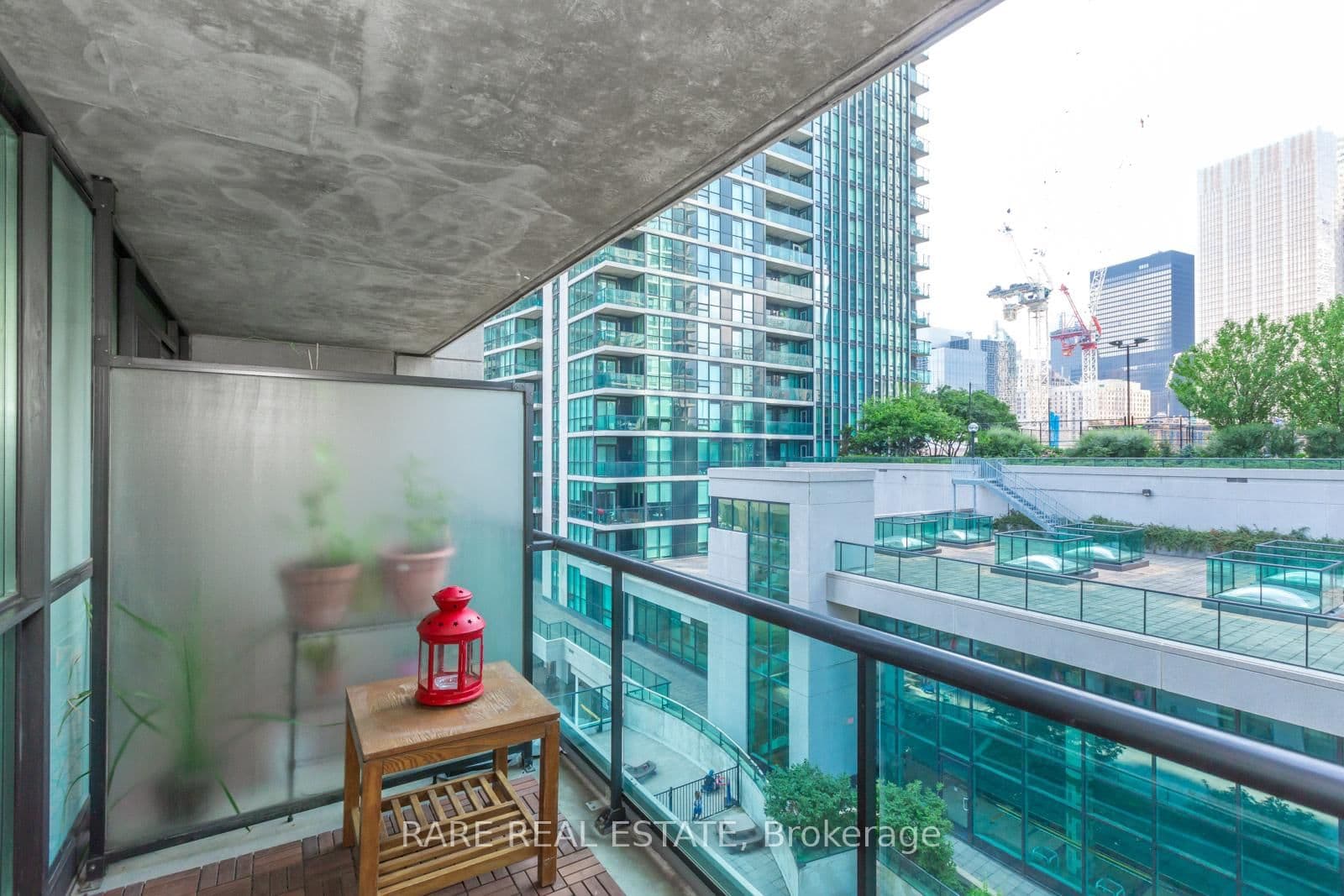 12 Yonge Street N, Unit 501 thumbnail 17