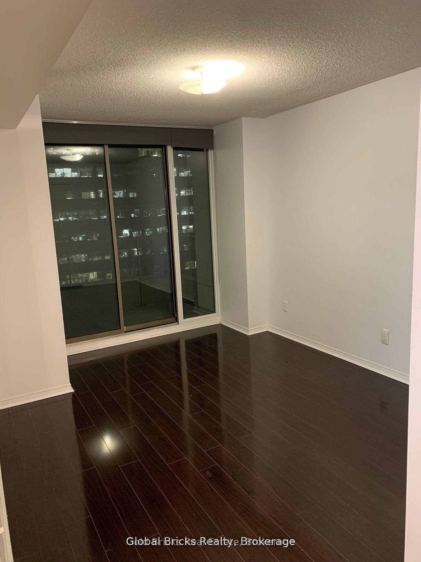 750 Bay Street, Unit 2009 thumbnail 7