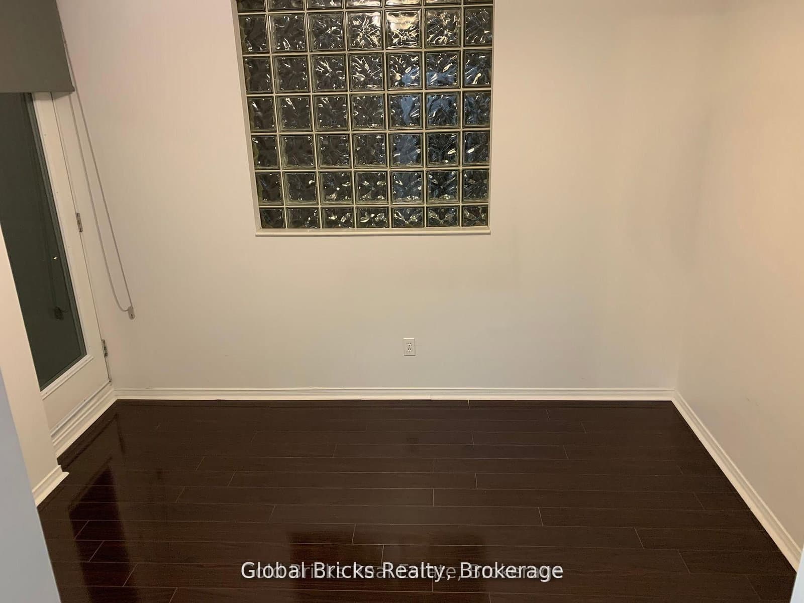750 Bay Street, Unit 2009 thumbnail 8