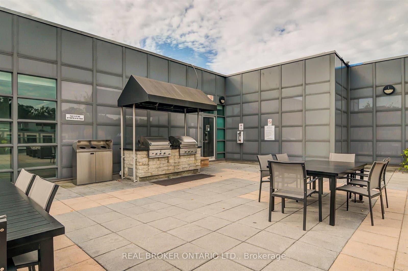 380 Macpherson Avenue, Unit 209 thumbnail 41