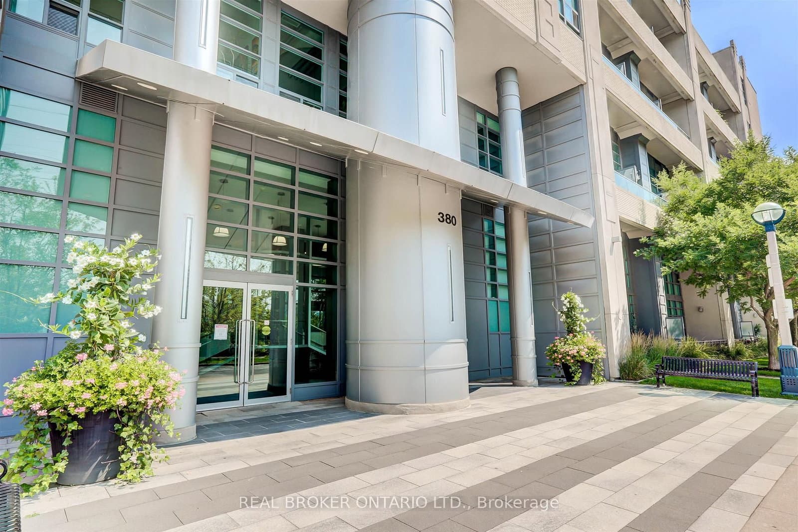 380 Macpherson Avenue, Unit 209 thumbnail 46