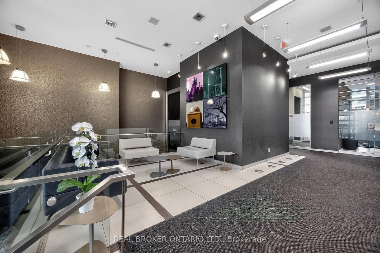 380 Macpherson Avenue, Unit 209 thumbnail 49