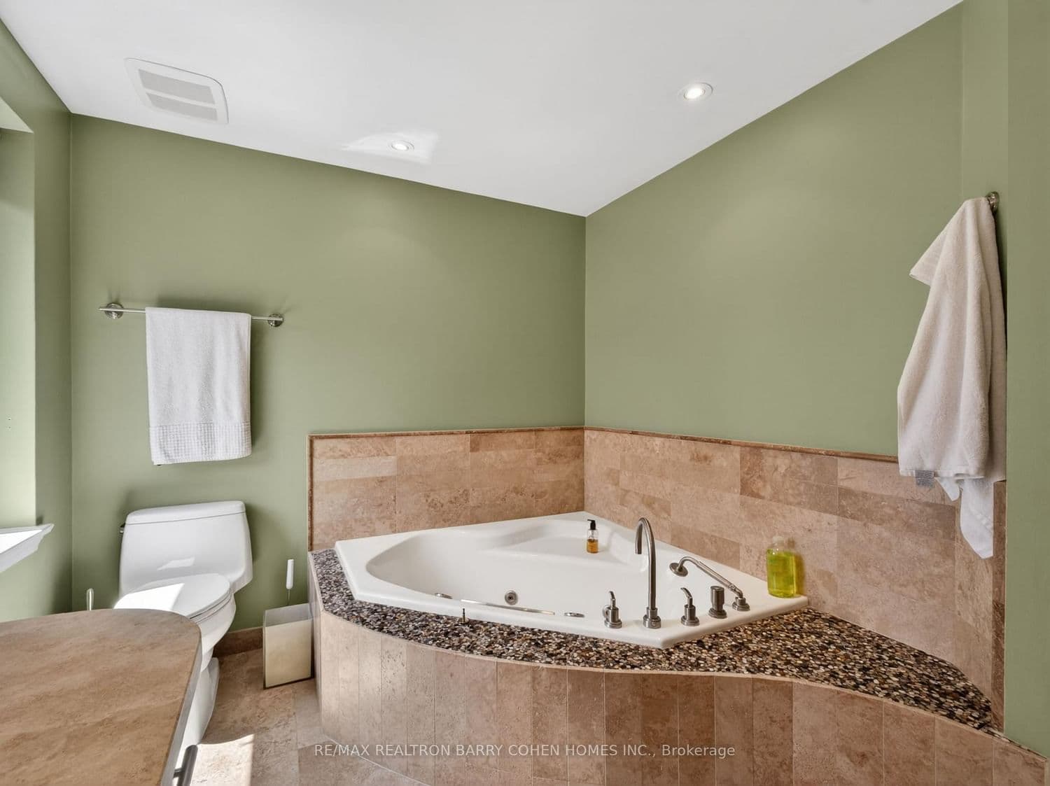 19 Saintfield Avenue thumbnail 21