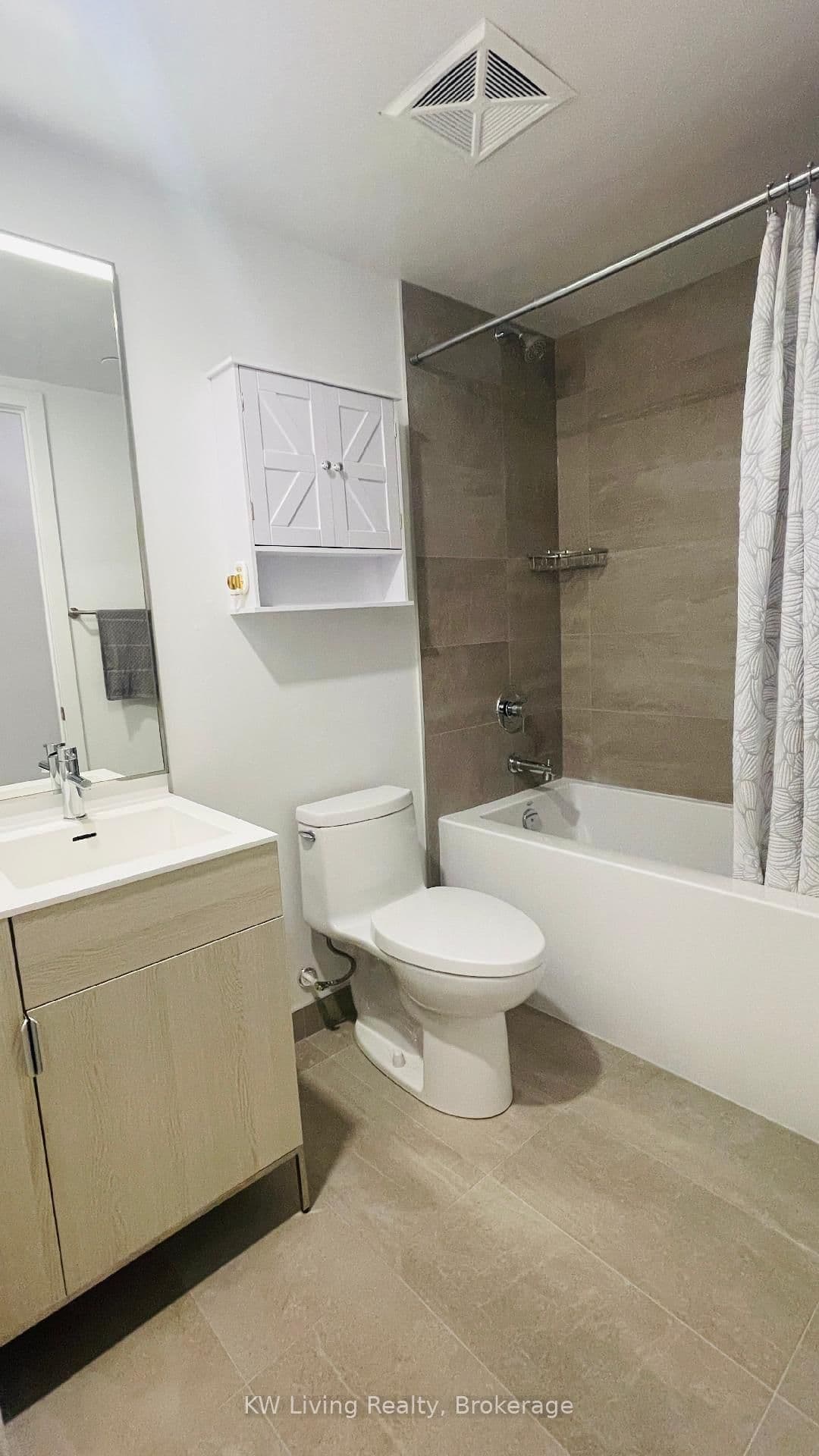 28 Eastern Avenue, Unit 233 thumbnail 13