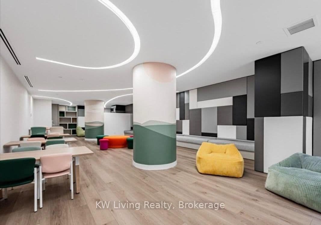 28 Eastern Avenue, Unit 233 thumbnail 4