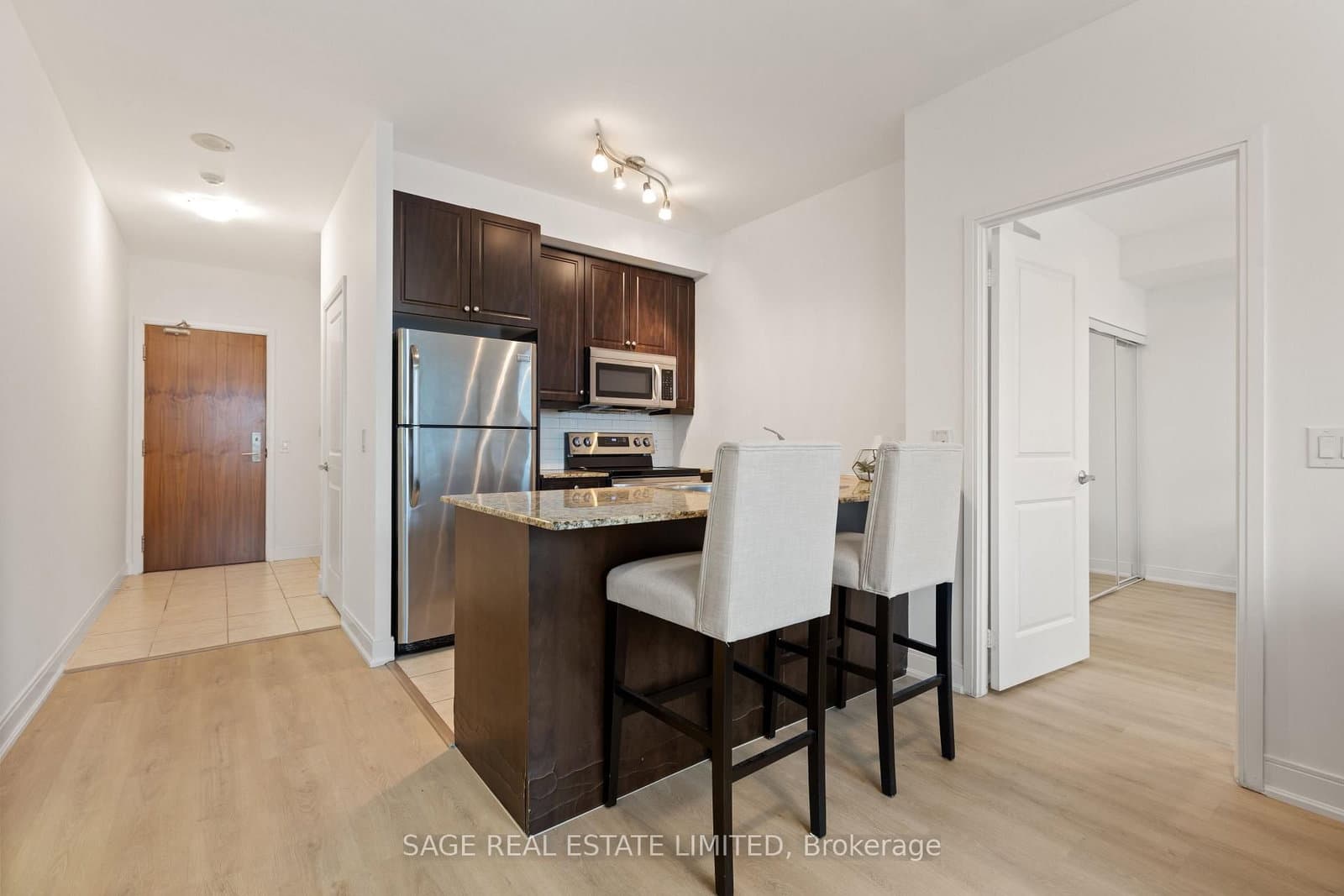 88 Broadway Avenue, Unit 1301 thumbnail 3