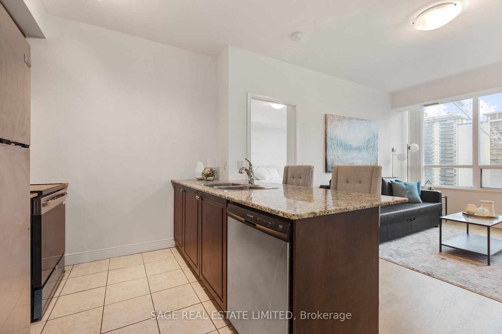 88 Broadway Avenue, Unit 1301 thumbnail 5