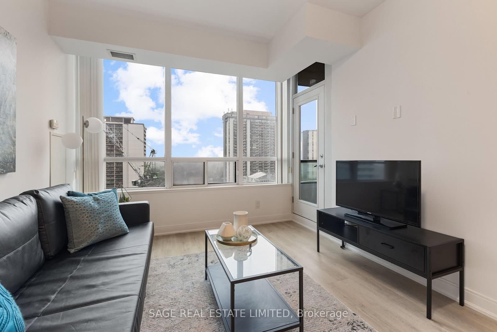 88 Broadway Avenue, Unit 1301 thumbnail 8