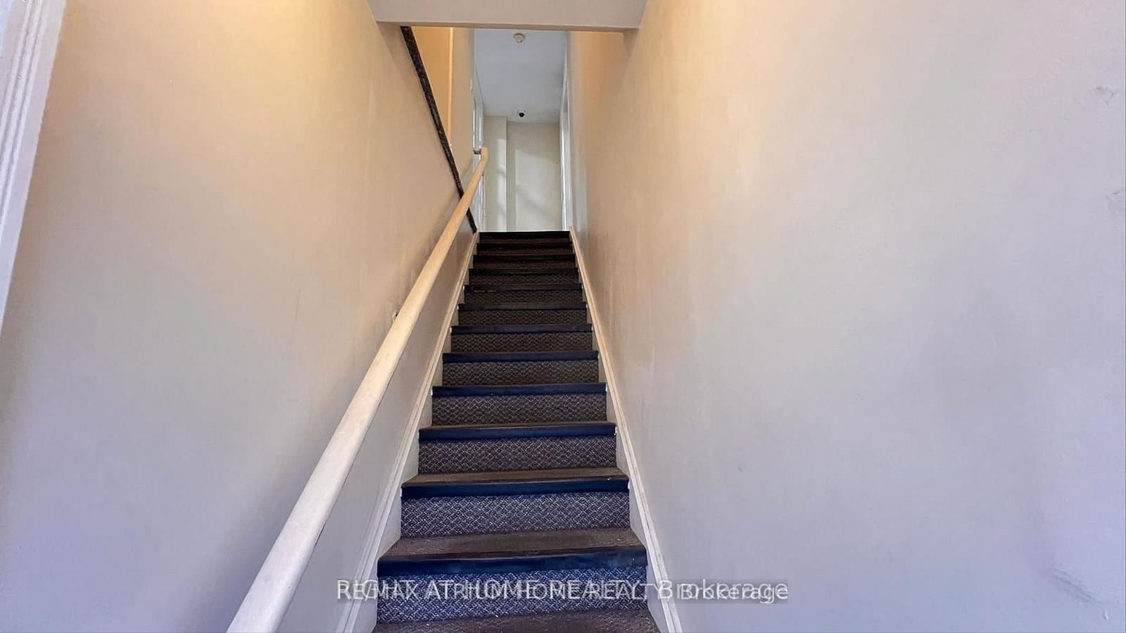 6024 Yonge Street, Unit 2nd B thumbnail 2