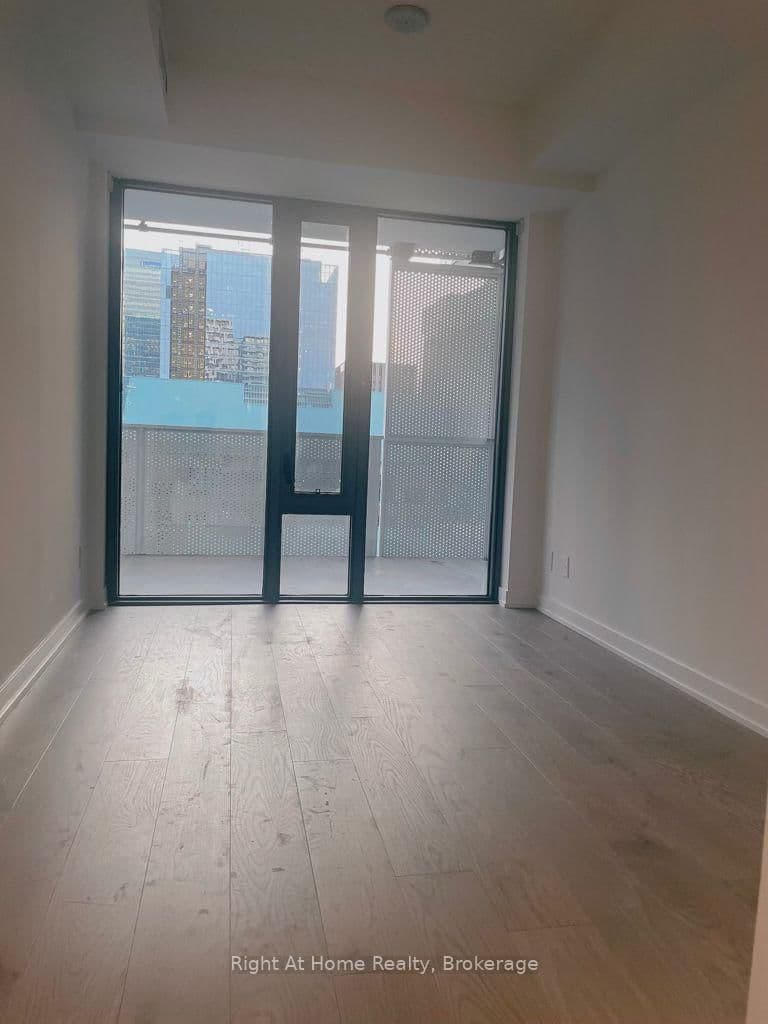 2606 25 Richmond Street E, Unit 6 thumbnail 3