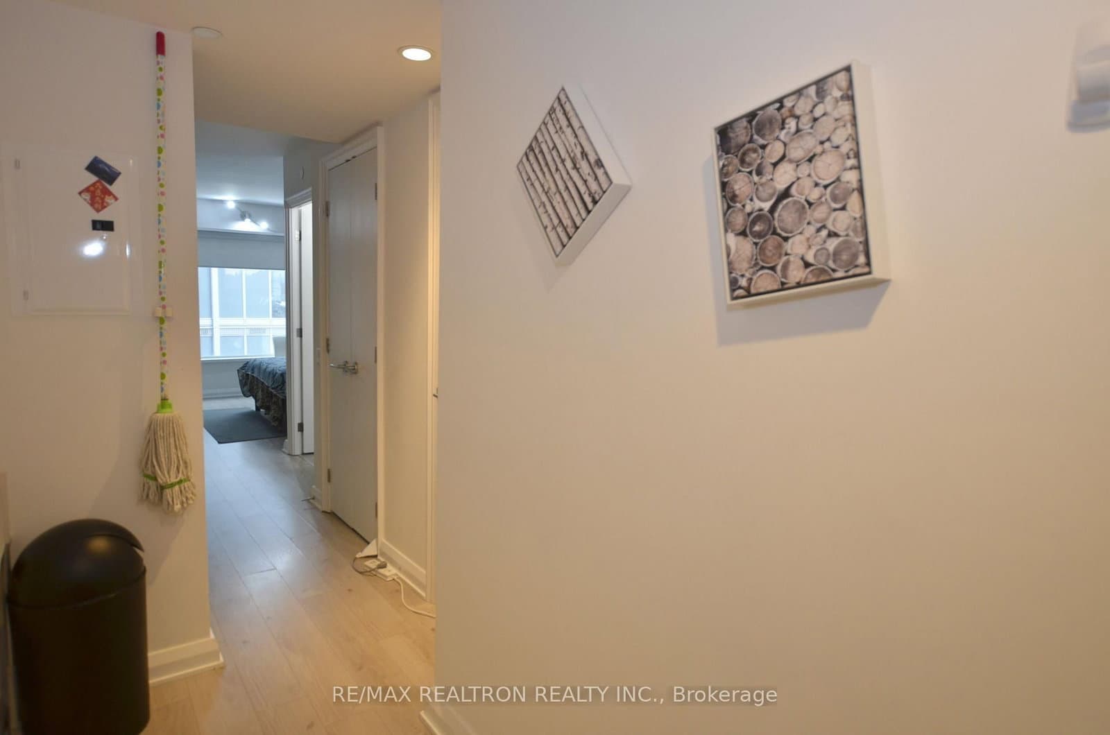 155 Yorkville Avenue, Unit 713 thumbnail 3