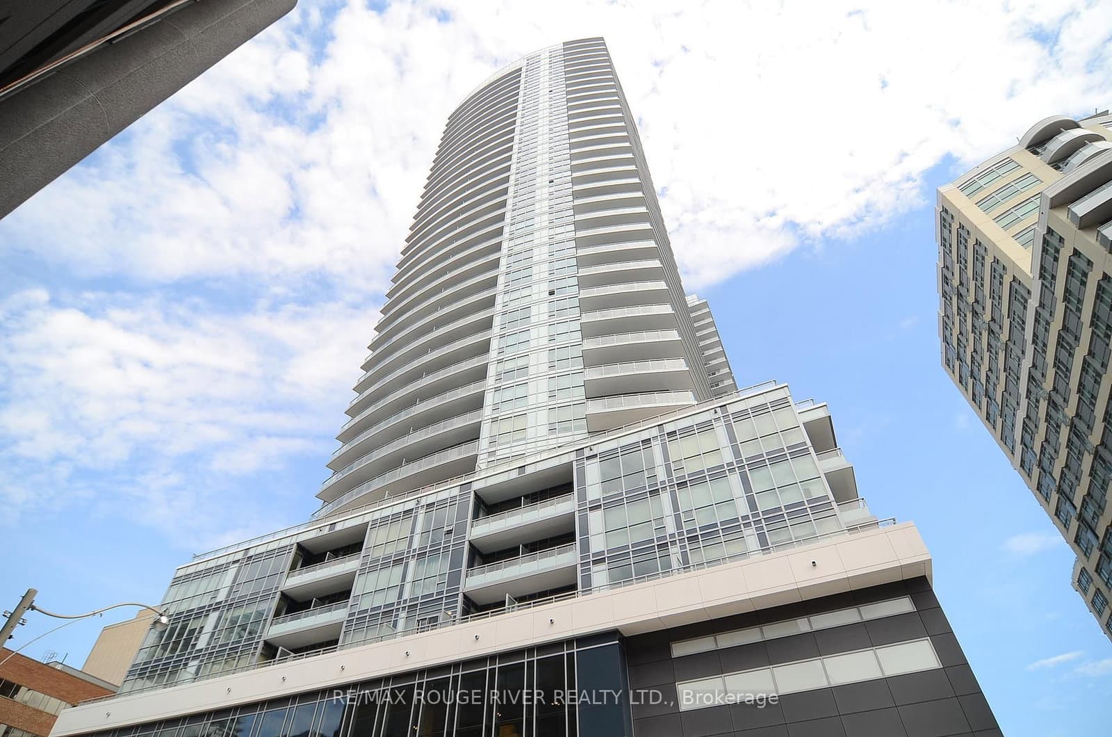 89 Dunfield Avenue, Unit 509 - Image 1