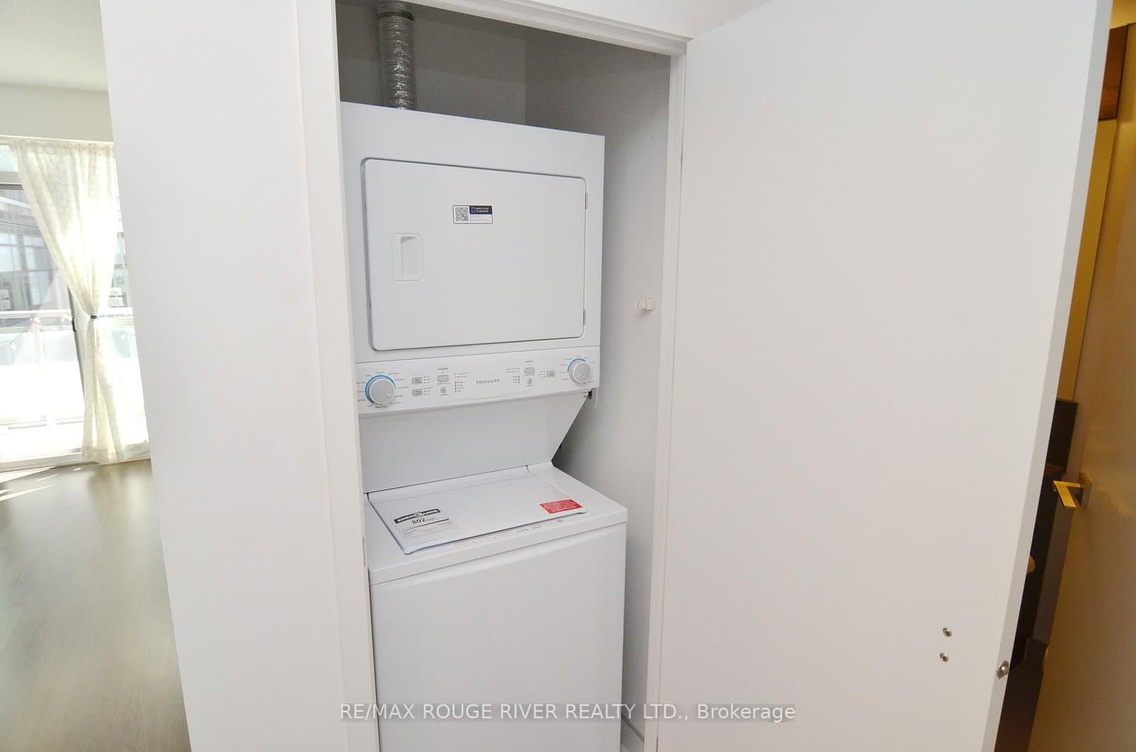 89 Dunfield Avenue, Unit 509 thumbnail 16