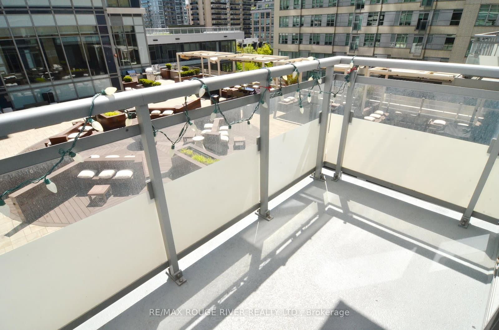 89 Dunfield Avenue, Unit 509 thumbnail 17