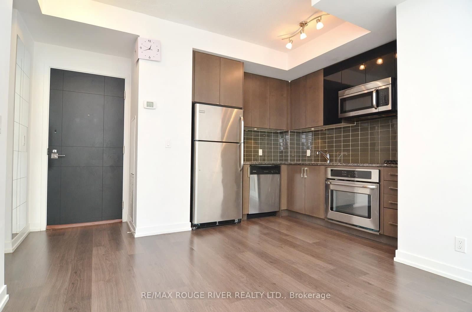 89 Dunfield Avenue, Unit 509 thumbnail 9