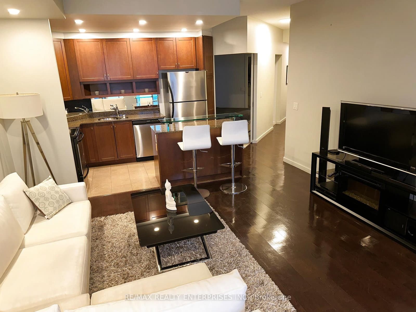 8 York Street, Unit 2710 thumbnail 5