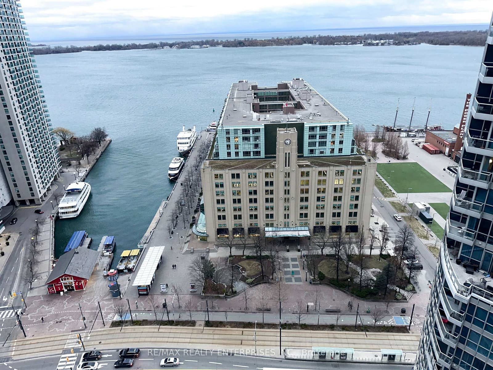 8 York Street, Unit 2710 thumbnail 9