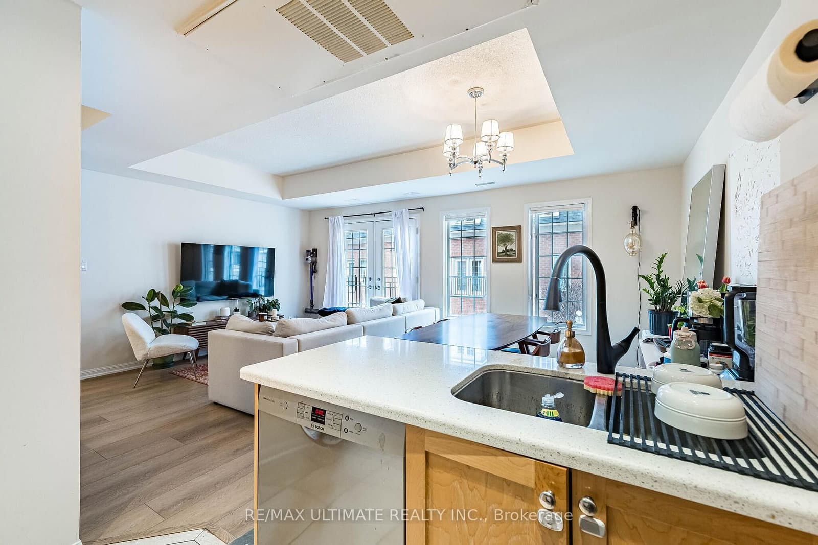 11 Niagara Street, Unit 14 thumbnail 19
