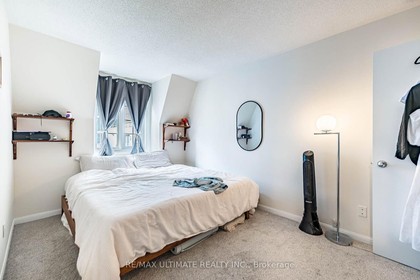 11 Niagara Street, Unit 14 thumbnail 31