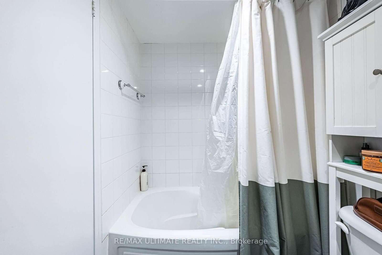 11 Niagara Street, Unit 14 thumbnail 39