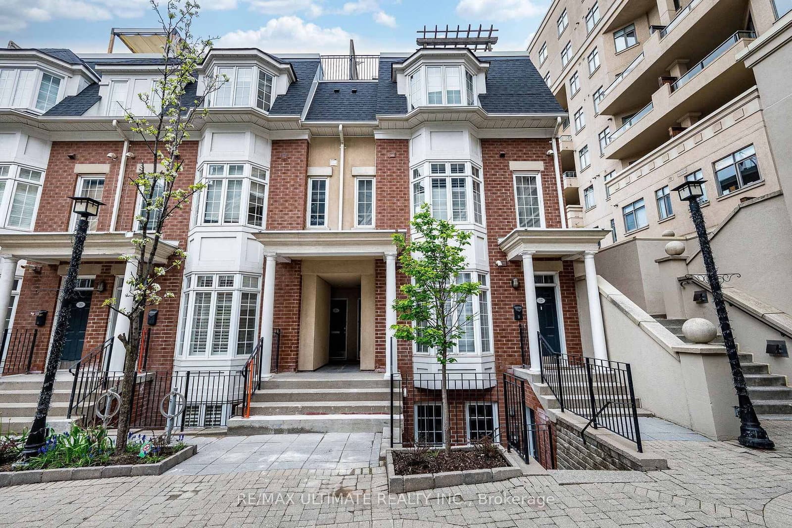 11 Niagara Street, Unit 14 thumbnail 4