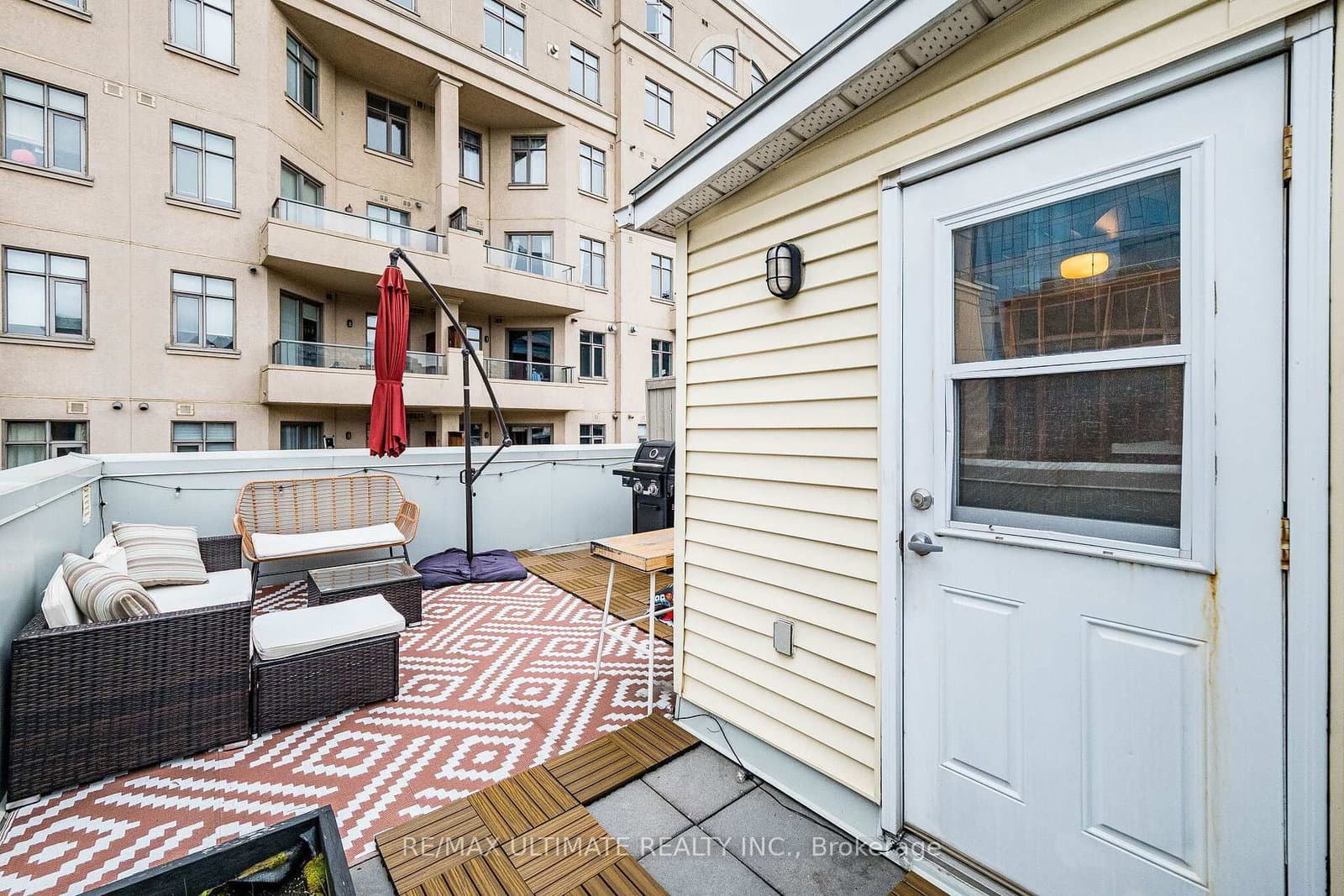 11 Niagara Street, Unit 14 thumbnail 40