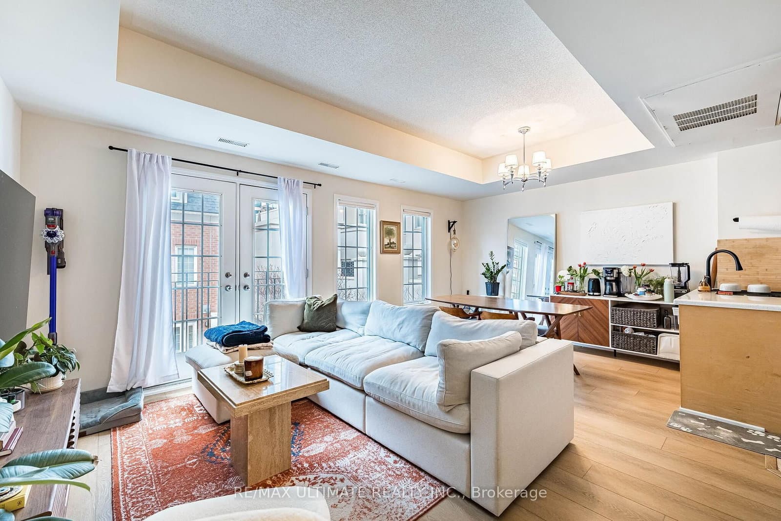 11 Niagara Street, Unit 14 thumbnail 8