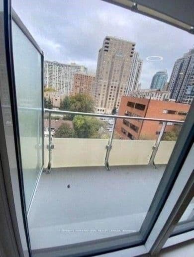 75 Canterbury Place, Unit 1015 thumbnail 11