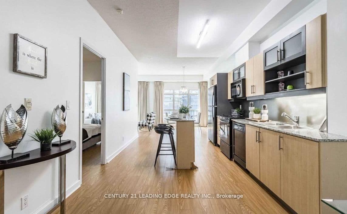 350 Wellington Street W, Unit 203 - Image 1
