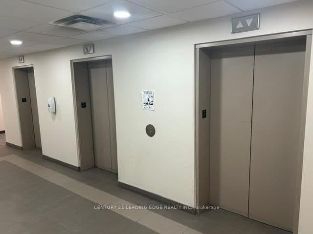 18 Wynford Drive, Unit 215 thumbnail 23