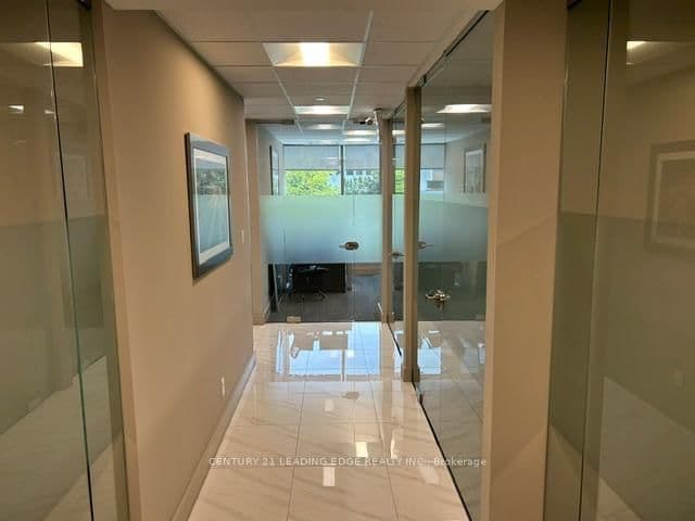 18 Wynford Drive, Unit 215 thumbnail 6