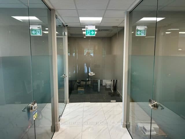 18 Wynford Drive, Unit 215 thumbnail 9