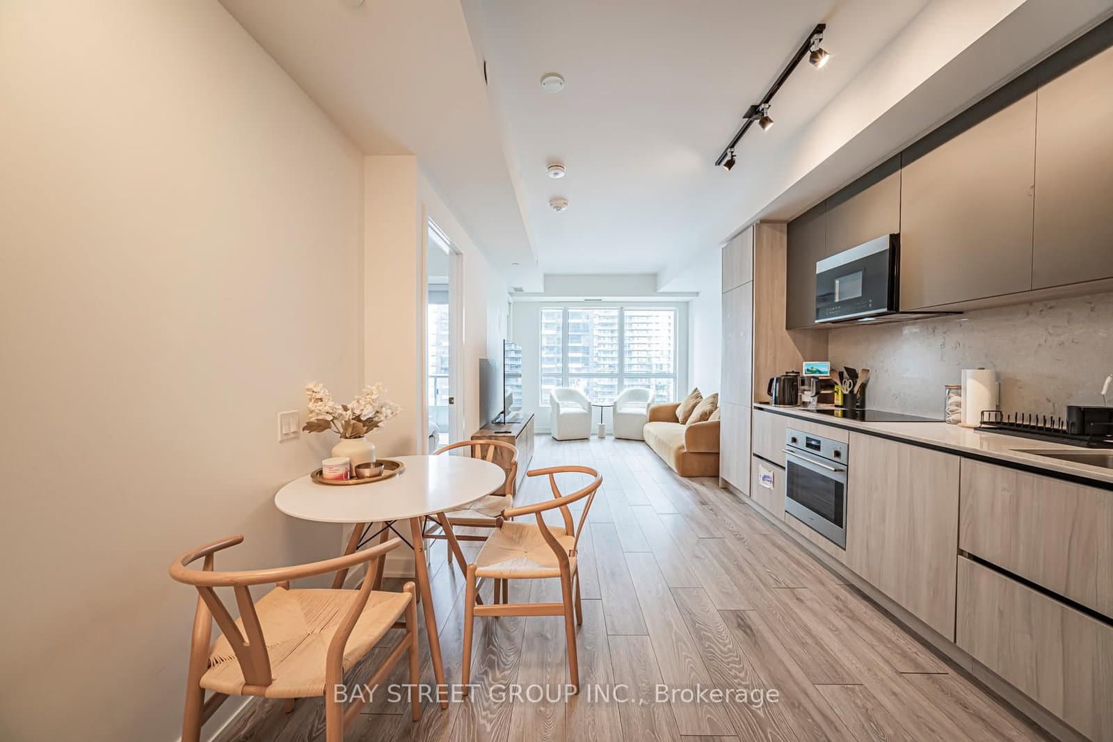 108 Peter Street, Unit 1703 thumbnail 20