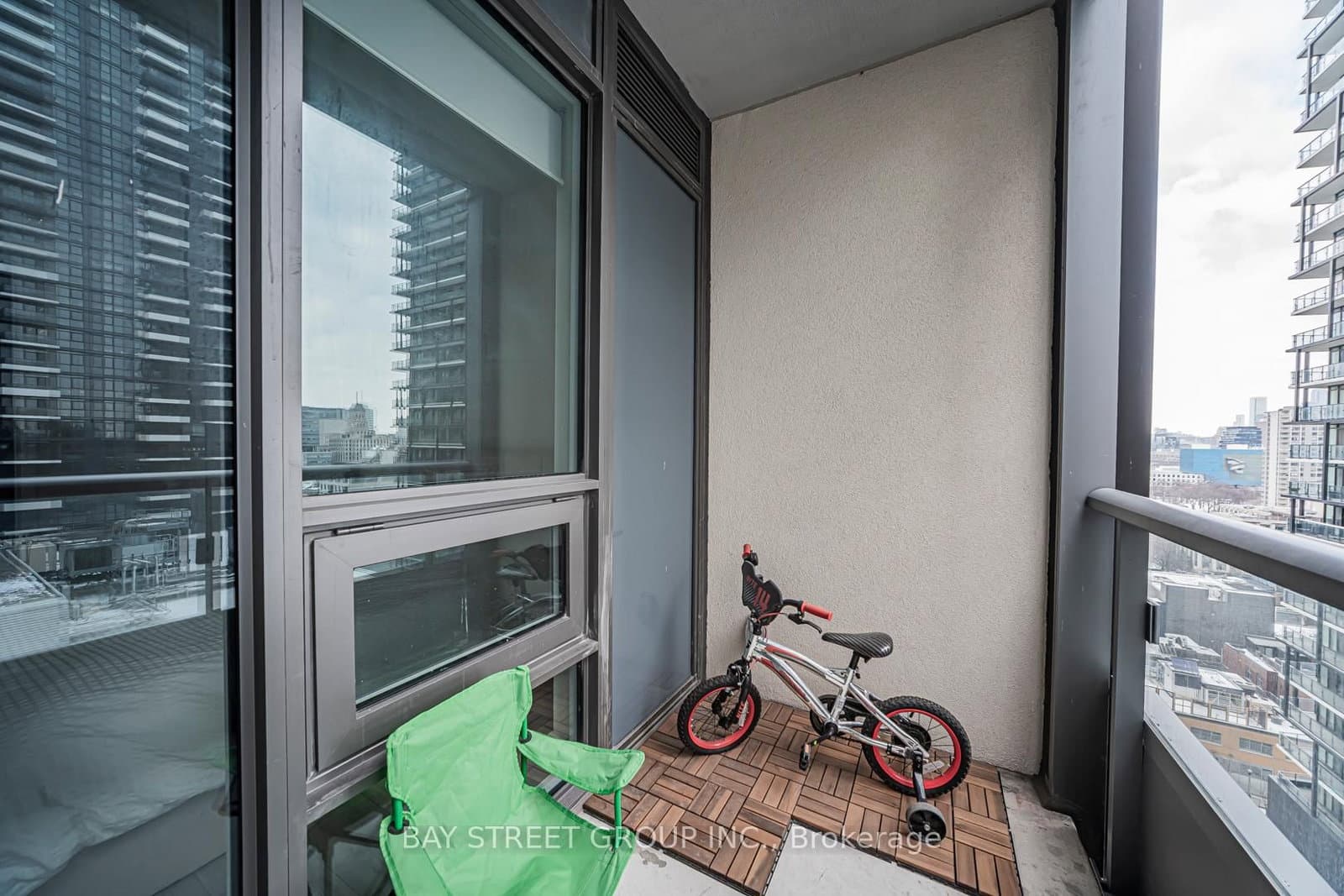 108 Peter Street, Unit 1703 thumbnail 37