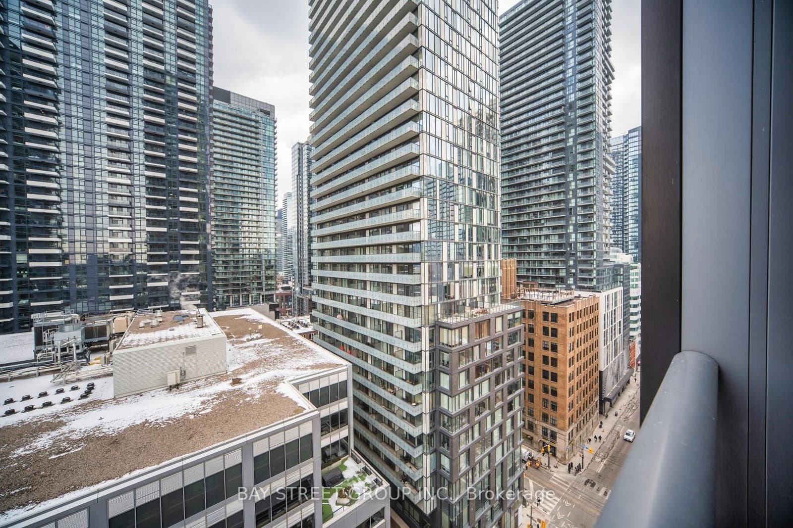 108 Peter Street, Unit 1703 thumbnail 41